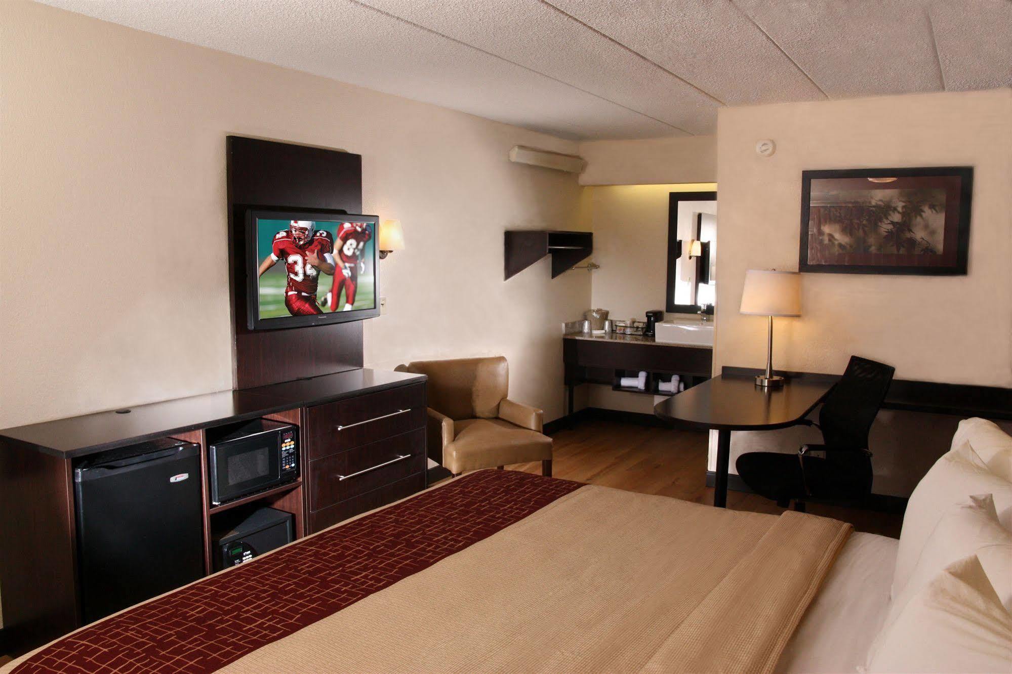Red Roof Inn Plus+ Columbus-Ohio State University Osu Екстериор снимка