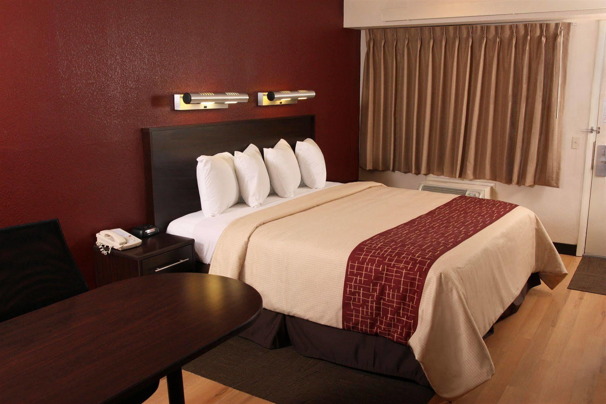 Red Roof Inn Plus+ Columbus-Ohio State University Osu Екстериор снимка