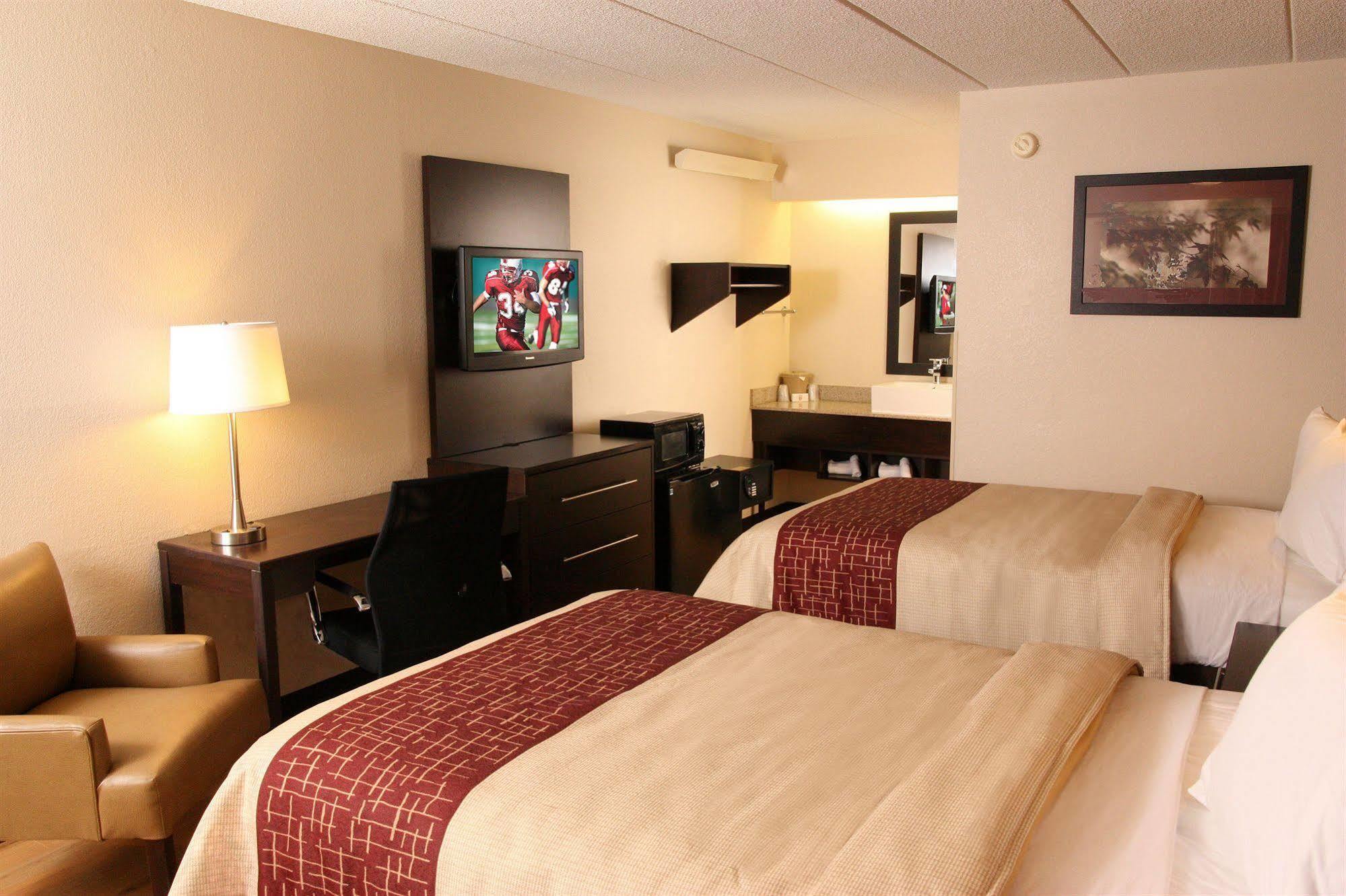 Red Roof Inn Plus+ Columbus-Ohio State University Osu Екстериор снимка